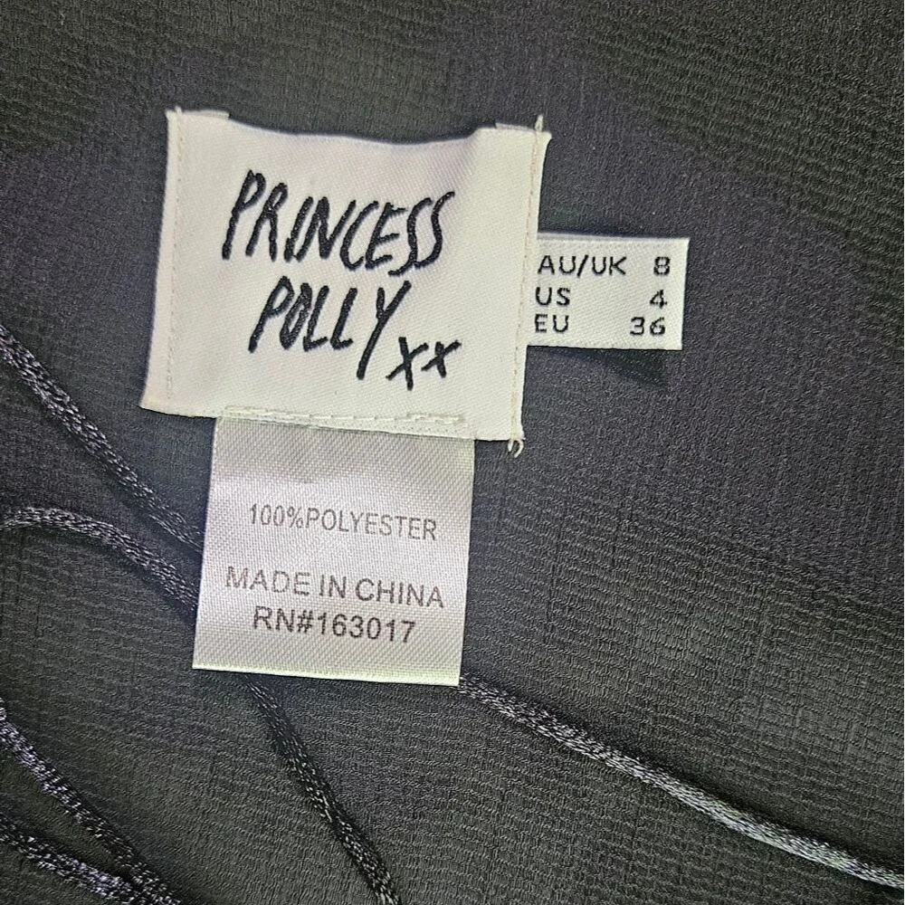 ✨ Princess Polly Exclusive Crop Top ✨ - Picture 11 of 14
